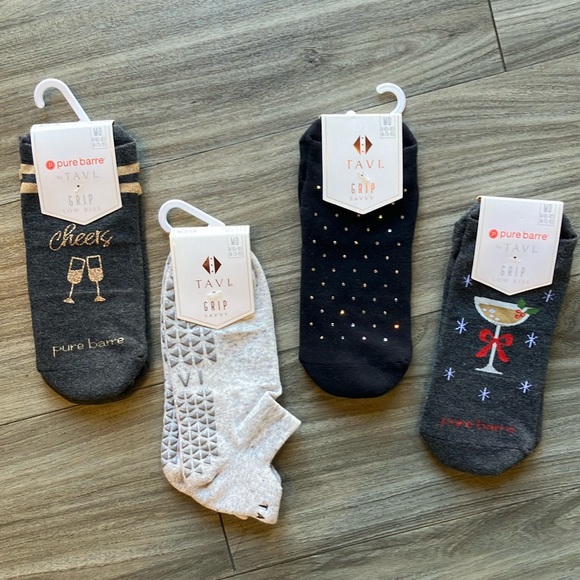 Pure Barre Accessories - NWT Winter Bundle of 4 Pure Barre x Tavi Low Rise Grip Sticky Socks Size Medium
